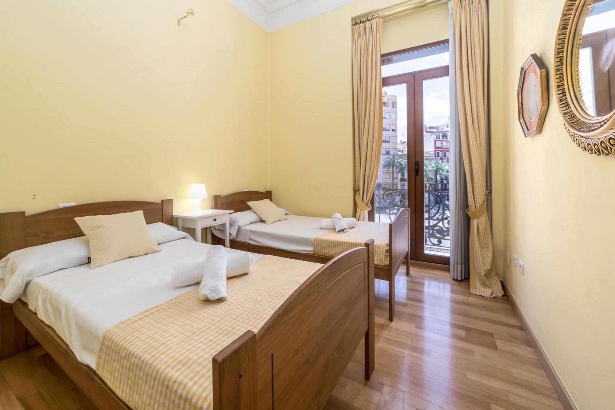 My Loft 4 You Gran Via Валенсия Екстериор снимка